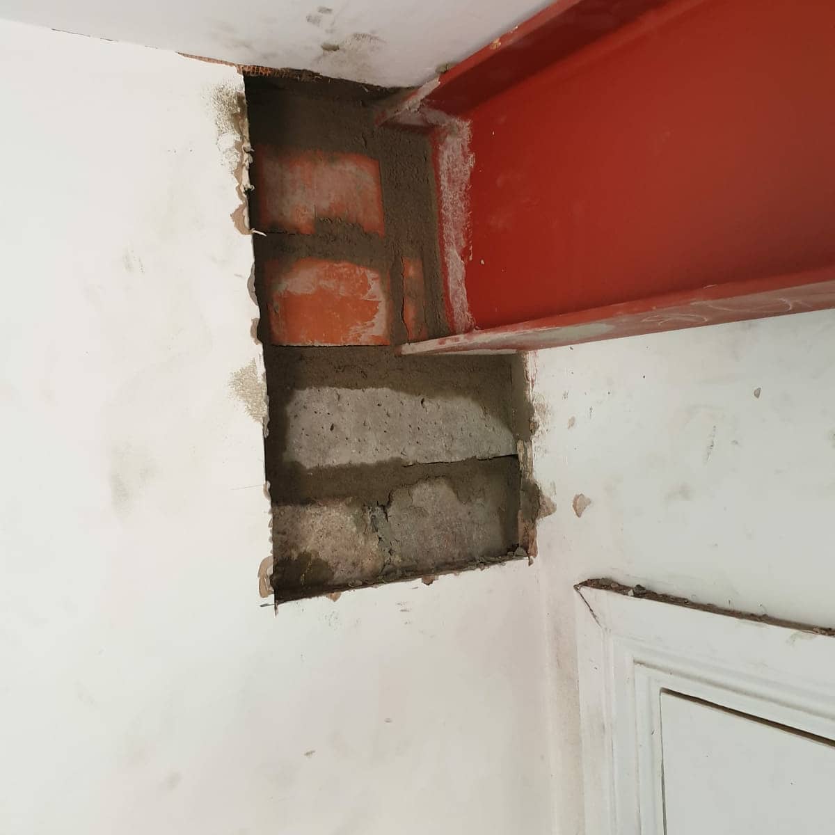 greencoproperty's tweet photo. We are professional with a twist of smart people on the job 🧡🧱🦺🚷 https://t.co/MFertH6tpz