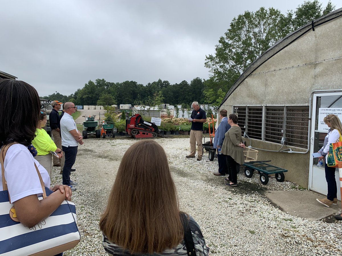 Laura Anglin tweet media