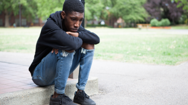 SMHO_SMSO's tweet image. As children and teens enjoy their summer break, there could be times when their feelings will change from happiness to distress.  This tip sheet will help parents and caregivers identify changes in their child’s behaviour and ways to access help. smho-smso.ca/blog/online-re…