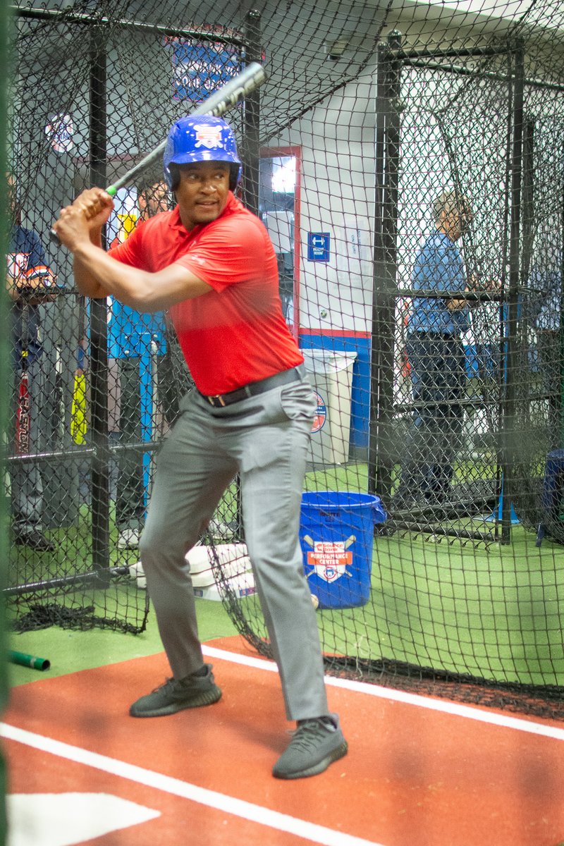 GatesToyota's tweet photo. Team building and baseball ⚾️ ⚾️ ⚾️
Our sales team met at Four Winds Field today.

After the meeting, everyone had a chance to hit in the batting cages at the South Bend Cubs Performance Center.

Thank you to Four Winds Field and the South Bend Cubs staff for the hospitality! https://t.co/6pozzbTLuP