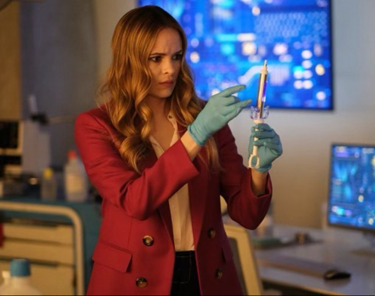 dpanabaker's tweet photo. Another incredible season of @CW_TheFlash comes to an end tonight. Thank you for the hard work of our entire team. See you next season! 😊 #TheFlash https://t.co/qNoJmYJKbm