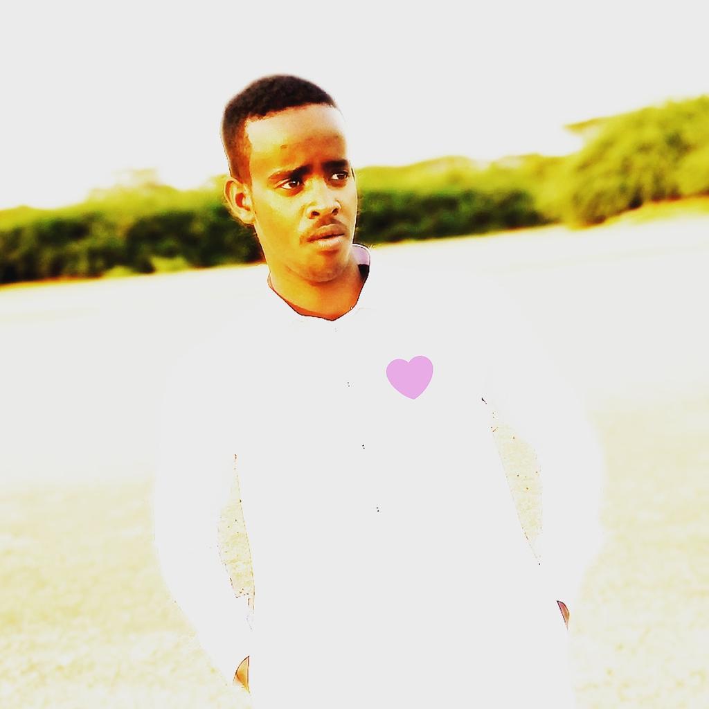 AbuuRam's tweet photo. Eid mubarak 💚💚❤👑 king is king #KINGDOM  #fyptt #foryoupage  Eid-ul-Adha  #EidUlFitr  #arab #Twiter #photography #photooftheday #PHOTOS  #Like #KingKong https://t.co/btZBhy6ZKC