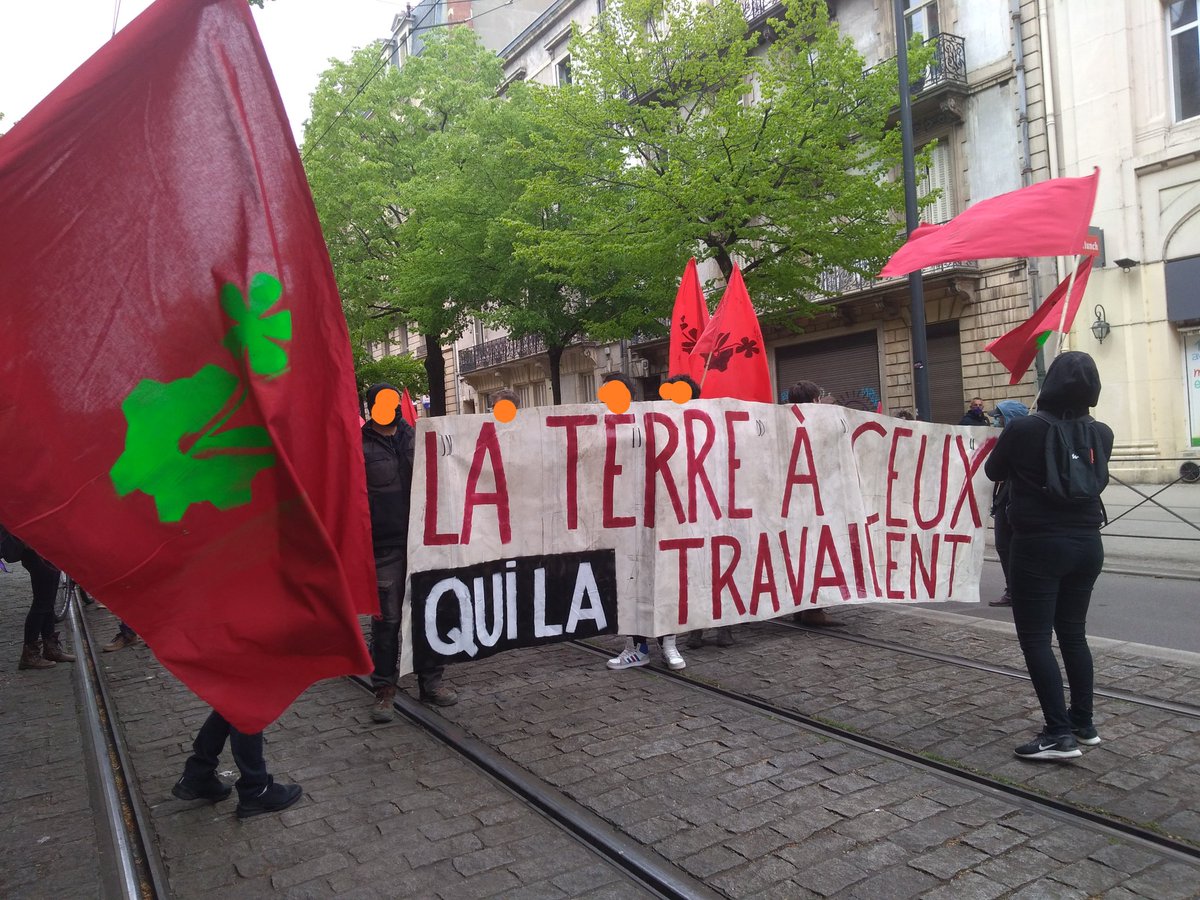 JardinEngrenage's tweet photo. Nous devons stopper la folie du béton avant qu'il nous tue.
Demain, RETROUVONS-NOUS PLACE DU BAREUZAI À 17h30 ! https://t.co/XRXKpI7aIp