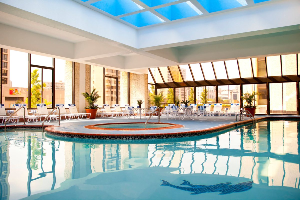 Everyday is a pool day at our hotel! 
.
.
.
.
#pool #indoorpool #poolday #summer #summervacation #vacation #vacationmode  #summervibes #goodvibes #dc #dca #WashingtonDC  #va #virginia #arlington #crystalcity #nationallanding #pentagoncity #potomacyard #alexandria #visitva