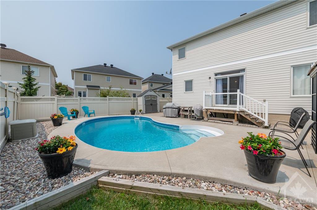 NickOnischuk's tweet photo. Live the #PoolLife in #Orleans! ☀️🏊‍♂️

FOR SALE
1719 Liberty Way
5 🛏 
2.5 🛁 
Too many updates to list!
MLS#1252817

#ottawa #pool #poolparty #forsale https://t.co/0F188hoTal