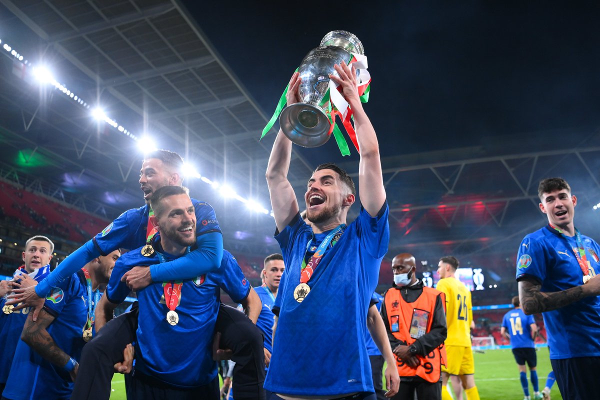 UEFAEURO's tweet photo. @azzurri 🔟 Rewards 🏆

🇮🇹 Italy are now unbeaten in 34 matches 🔥🔥🔥

#EURO2020 https://t.co/d1dX5qLtBY