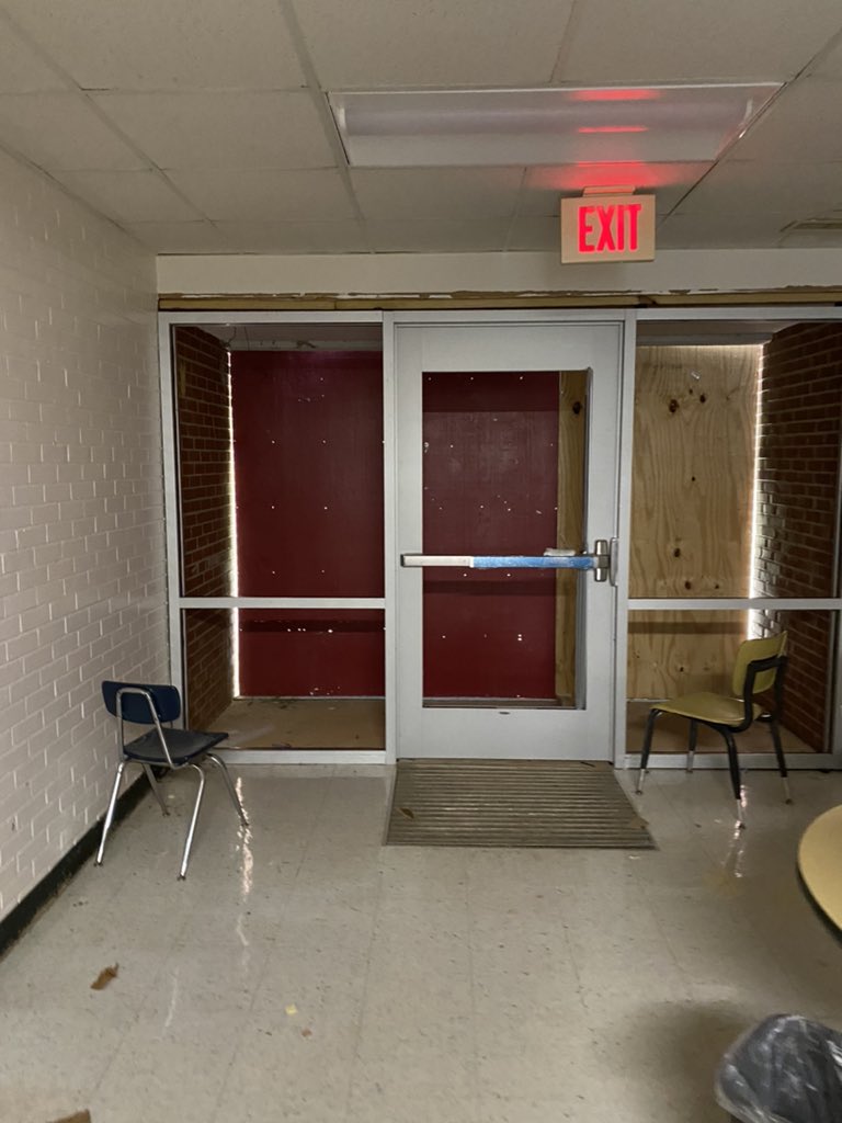 SouthMebaneElem's tweet photo. More progress…..#SMEpride #SMErocks @ABSSPublic https://t.co/3l5BDZIkIE