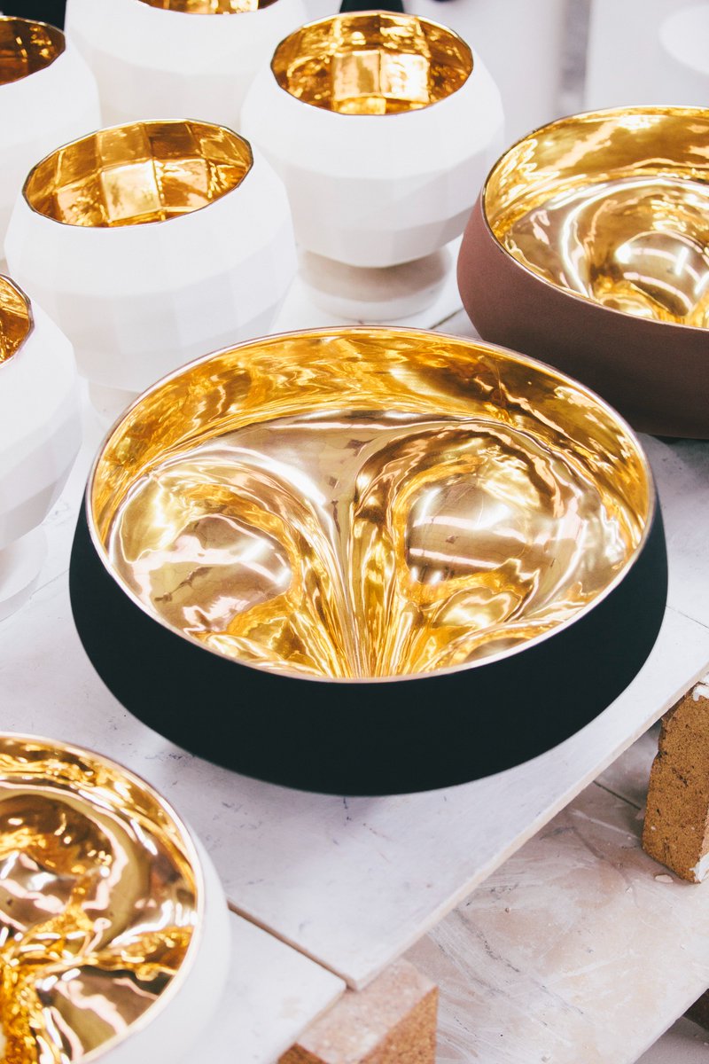 "When you dedicate yourself to a type of craft, you grow with the material and the tools." Xavier Mañosa

Discover the full interview at bit.ly/3kKEoIO

#marset #marsetbcn #lightingdesign #takingcareoflight