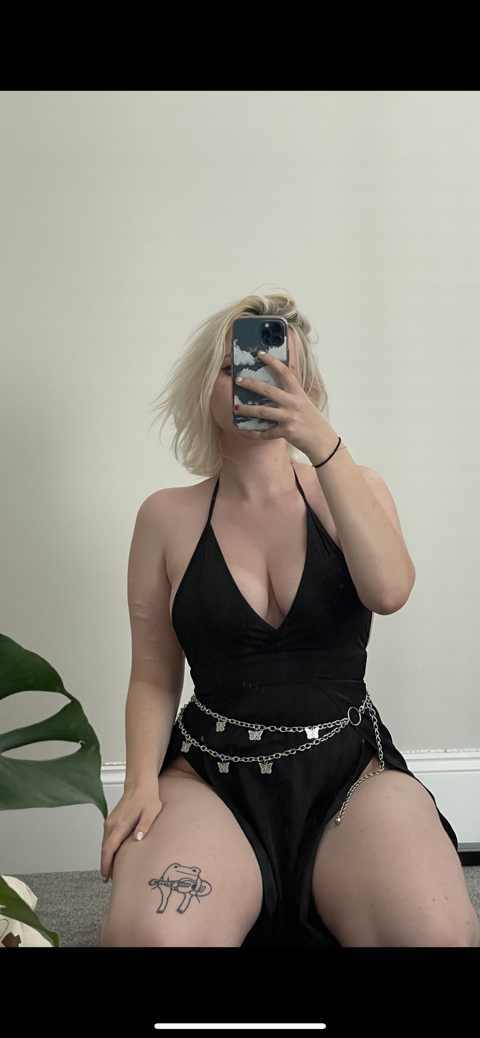 Niki on X: New dress :) t.cozIes17Nl0E  X