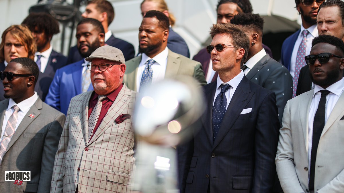 Buccaneers's tweet photo. Super Bowl LV Champions at the @WhiteHouse 😎 https://t.co/1SRGRcx8yH