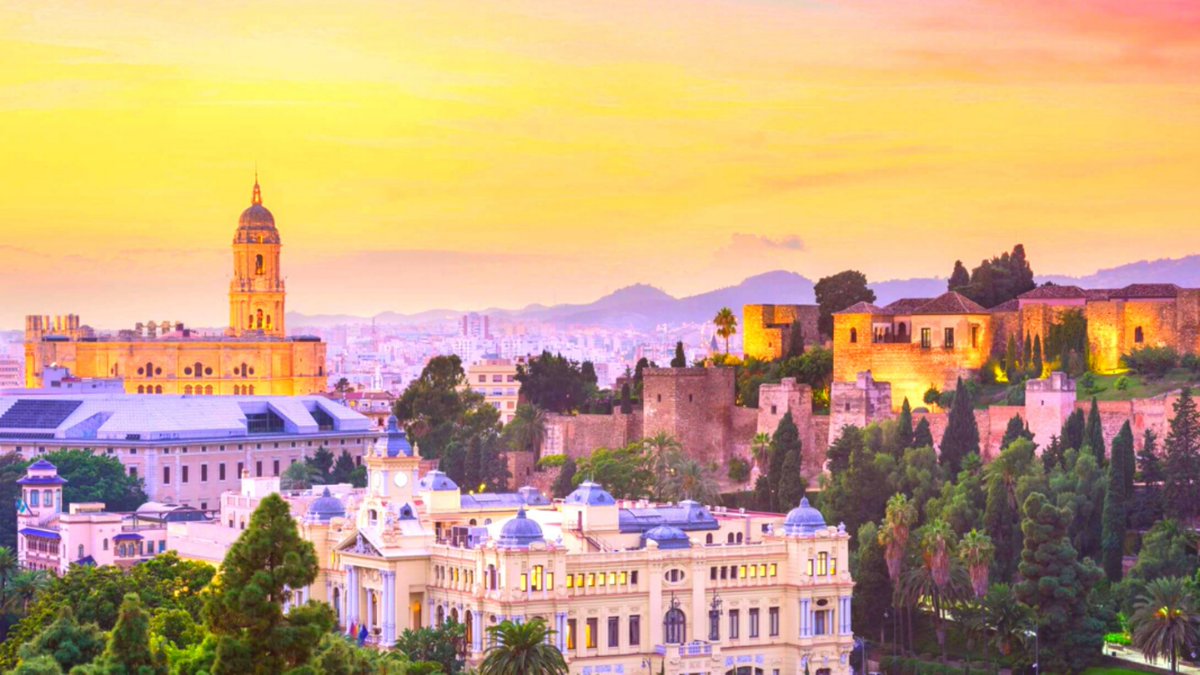 Malagueñas y malagueños, nos pone el cuerpo muy flamenco deciros que... ¡ya podéis suscribiros a nuestras bicis! 

Abrid la app de <a href="/cabify_espana/">Cabify España</a> y pulsad en "Pedalear" para haceros con ella. 

Lo que viene después ya lo sabéis: transporte sostenible, vida sana y 0 estrés 👌