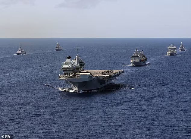 Military exercise steadfast defender 2024. Авианосная ударная группа. Queen Elizabeth авианосец. ВМС Британии. Британская авианосная группа.