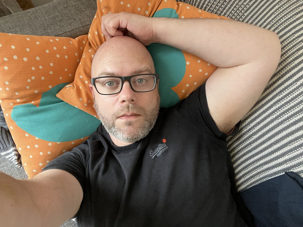 misterphipps's tweet photo. I understand now why photographers give their customers a two-to-three week lead-in time for delivery of processed photos. For every hour spent in the studio, add another three in post production. #sleepytired #dayjobtired #bringmetea #sendnudes #butnotporn https://t.co/ccCdLDcQCr