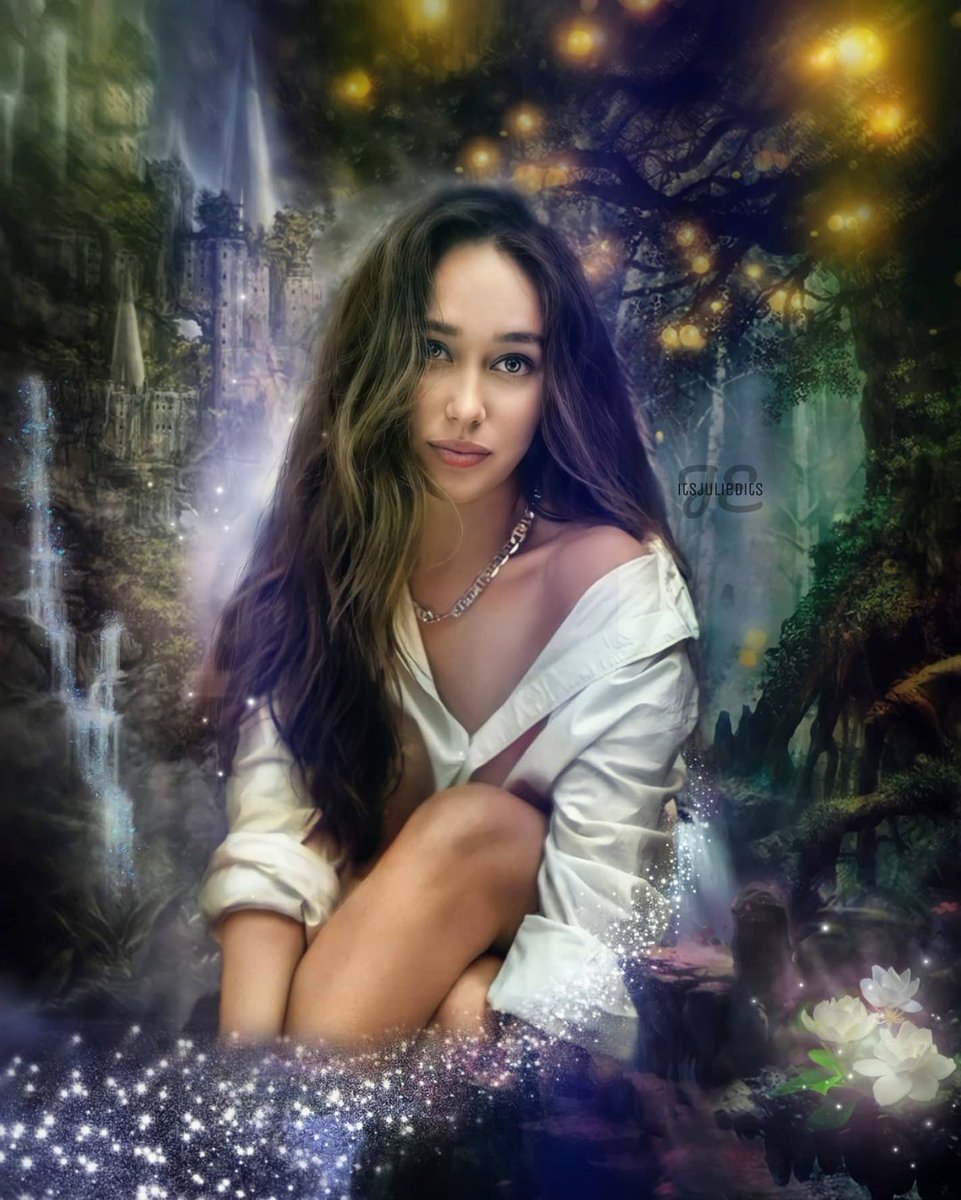 itsjuliedits's tweet photo. Happy 28th birthday to this sweet, talented and caring woman. I hope you will have a great day !!
We love you @DebnamCarey π #HappyBdayAlycia https://t.co/2M6Mfrn8v3
