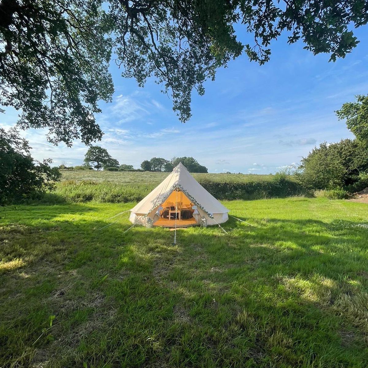 🔅 5m Wedding Bell tent 🔅

A beautiful little hidden away bell tent set up for wedding. Wedding was set in beautiful fields with giant tipis and bell tents for guests. We set up this stunning 5m bell tent tucked away for the bride &amp; groom. 👰‍♀️ 🤵‍♂️ 

charmingtents.co.uk