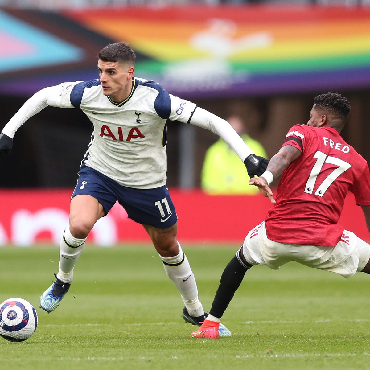 Juventusized's tweet photo. 🚨 Tottenham ⚪ have swapped Erik Lamela 🇦🇷 and 💶 25M for Bryan Gil 🇪🇸 of Sevilla 🔴⚪
@DiMarzio 

#Lamela #Gil #THFC #SevillaFC https://t.co/aAp7fIvqJn