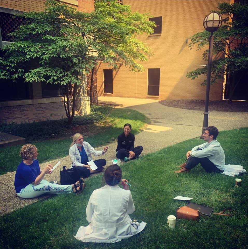 Child neurology rounds outside? 

Because, why not!? ☀️ 

#pedsneuro #neurology #wellness