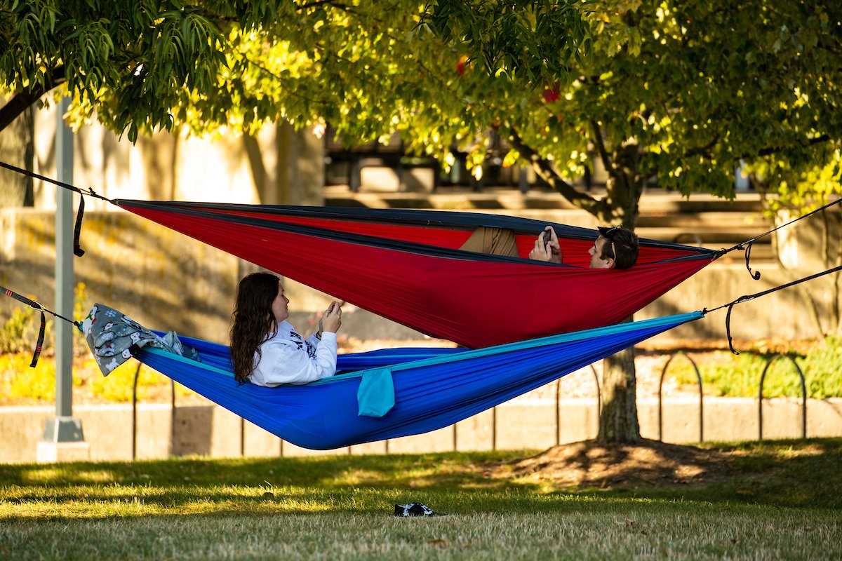 BallState's tweet photo. Back to school. Back to school. This Fall things return to normal with the in-person, on-campus learning and socializing that makes our campus so vibrant. 

We can’t wait to see you back here! #FlytoFall https://t.co/SGV0HiU6X7