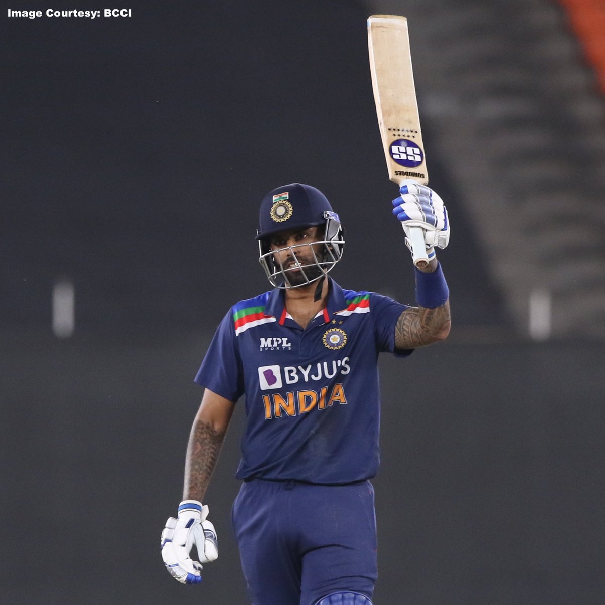 DelhiCapitals's tweet photo. That's the #TeamIndia spirit we've come to know and love 💙

SKY scored a fine fifty after top-order troubles, but this match will be remembered for Deepak Chahar's genius with the bat 🙌🏻

🇮🇳 have taken an unassailable 2️⃣-0️⃣ lead 👏🏻

#SLvIND https://t.co/5xaGUx8srK