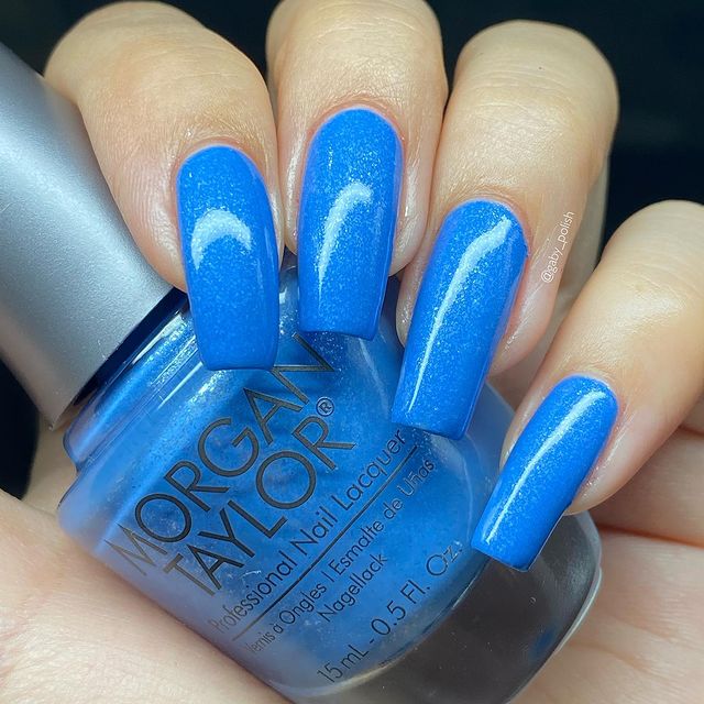 MTMorganTaylor's tweet photo. Blazing Summer days call for Keepin’ It Cool in azure shimmer blue 💙✨ @gaby_polish 

#MorganTaylor #MorganTaylorNails #MTMorganTaylor #MorganTaylorNails #bluenails #shimmernails #SummerNails #SummerCollection #FeelTheVibes #KeepinItCool

Shop now through https://t.co/1MtLSrMTCB https://t.co/aOtY9i8lrf