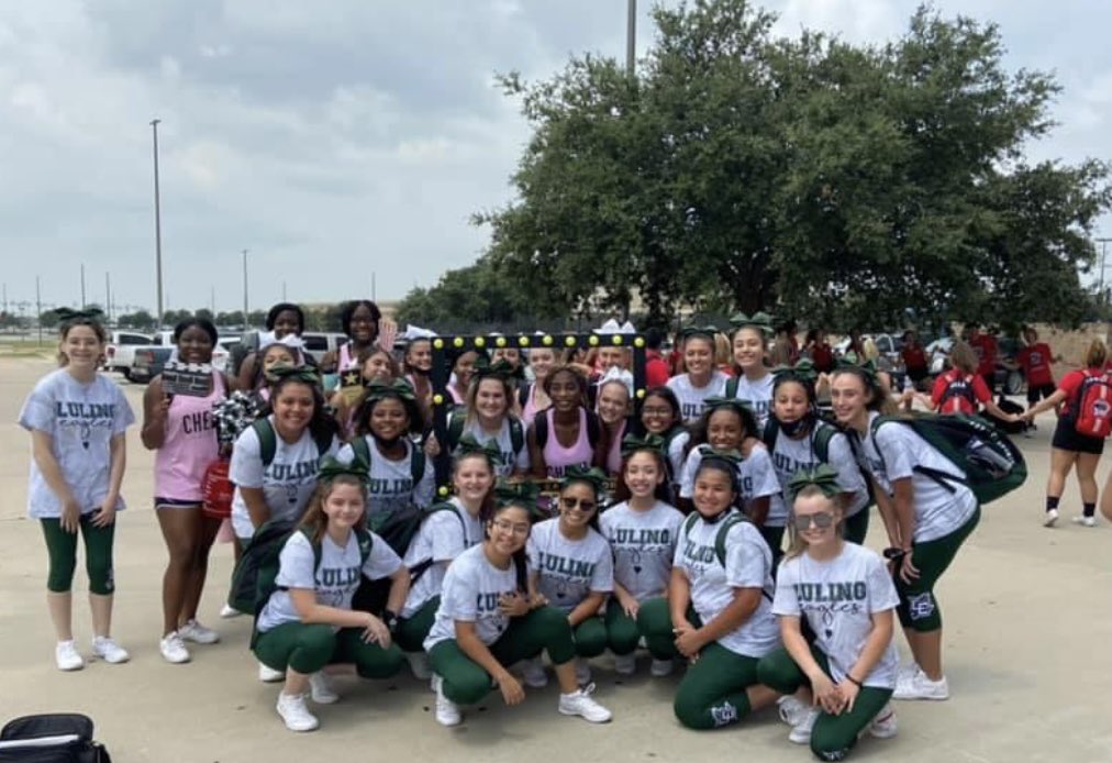 LE Cheer tweet media