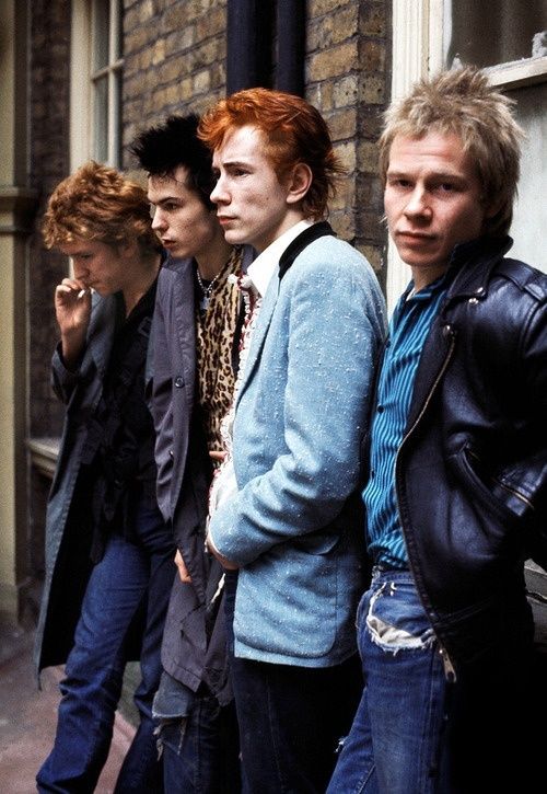 A very happy 65th birthday to Paul Cook. Pictured here with the Sex Pistols in 1977. 