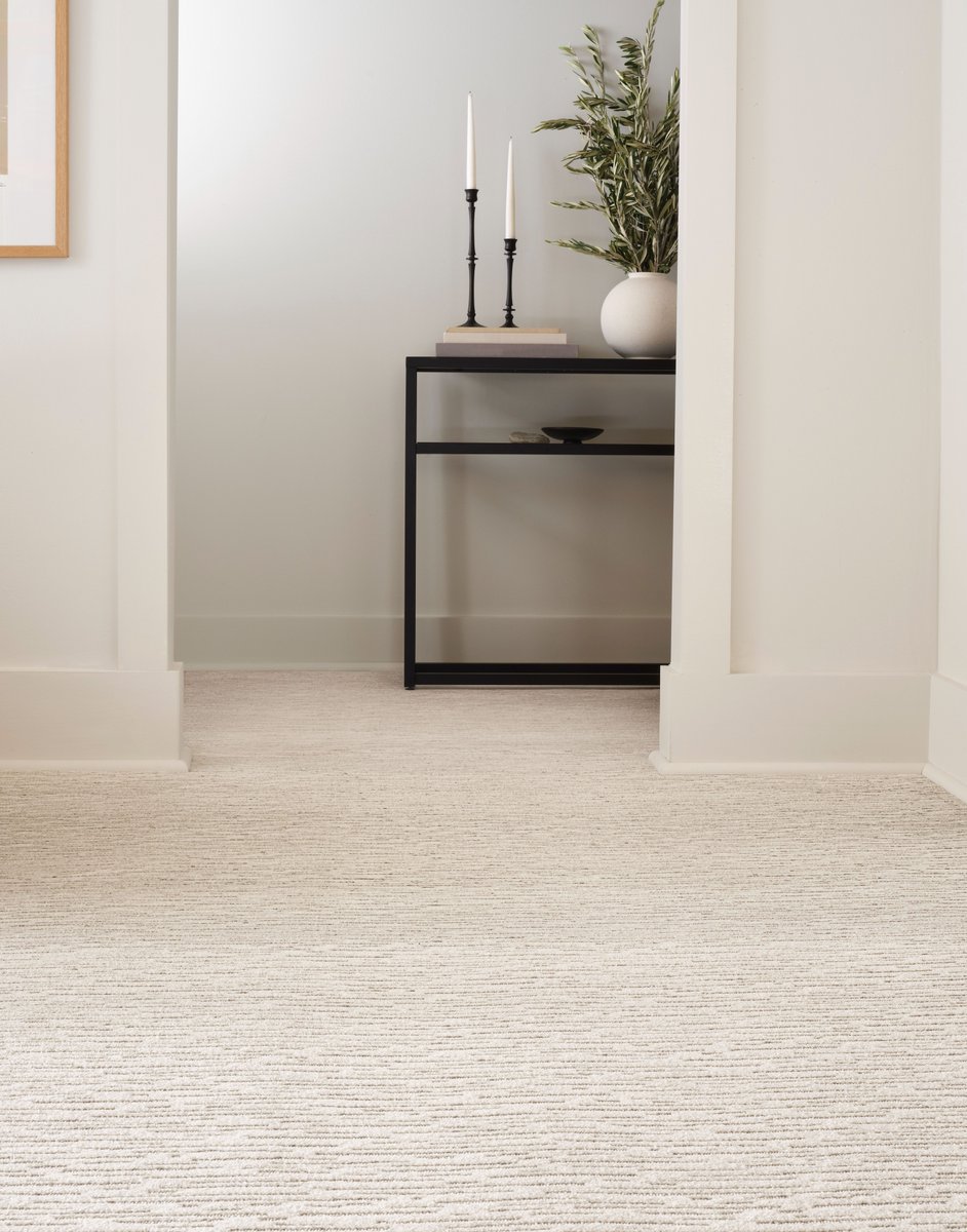 AndersonTuftex's tweet image. Beautifully matched fibers find direction and movement in the play of light across this textured carpet.— Featured: Purrfect Match in Smokey Gray

#andersontuftex #carpet #subtlepatterns #subtletexture #newintro #2021 #home #interiordesign #patternedcarpet #pattern