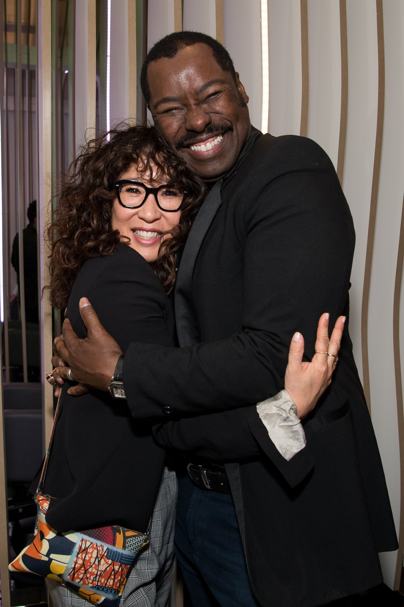 Anyway happy 50th birthday to Sandra Oh and her curls (pictured here with her hairstylist) 
