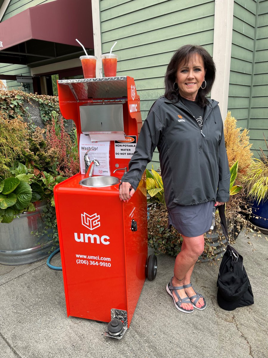 umc_inc's tweet image. A great time was had by all at the @dbianw 11th annual golf tournament on Friday. Proud to sponsor the 18th hole! Thanks to all the golfers that made it a fun day and to DBIANW for hosting!