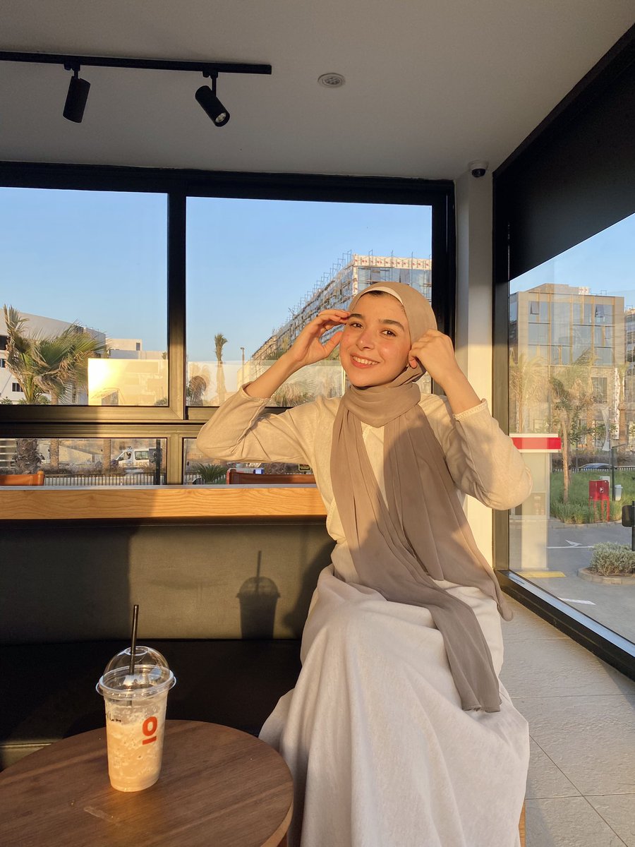 mariemmo7sen's tweet photo. May i show off my look for today https://t.co/eaL1PqFhTU