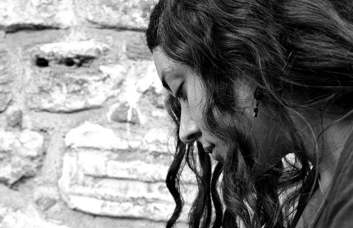 Biz korkuyu Suruç'ta bıraktık. Yoldaşlarımızı, arkadaşlarımızı, sevdiklerimizi, kardeşlerimizi bizden aldılar. Canımızı bundan daha fazla yakamazlar. Ne katilleri, ne emri verenleri ne de onların ortaklarını unuturuz. Sözümüz olsun, hesabını soracağız.
#SurucKatliamı
#BüşraMete