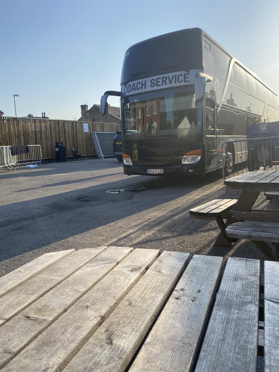 The return of LIVE MUSIC!!!! It’s been a long time coming. At <a href="/Nath_Brudenell/">Nath Brudenell</a> for <a href="/SeasickSteve/">Official Seasick Steve</a>