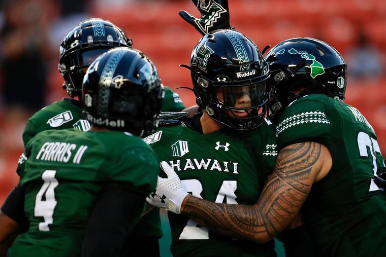 After a great conversation with <a href="/CoachKaai/">Koa Ka'ai</a> I am very thankful and blessed to have received my 9th D1 offer from <a href="/HawaiiFootball/">Hawaii Football</a>, <a href="/UH_FBRecruits/">Hawaii Football Recruiting</a>!!🏝 <a href="/mvp7on7/">MVP Elite Football</a>, <a href="/thurstoncoltsfb/">Thurston Football</a>, <a href="/BrandonHuffman/">Brandon Huffman</a>