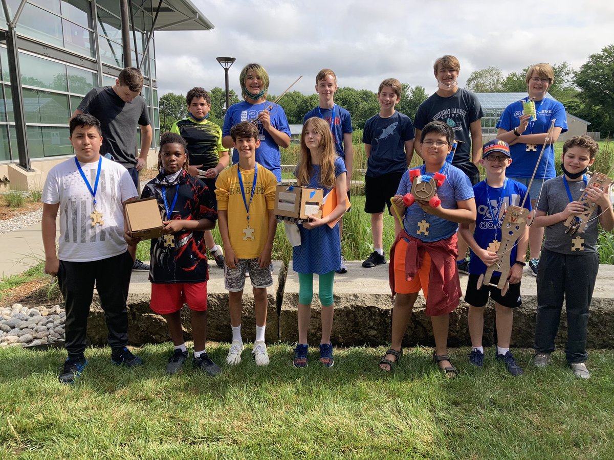 What a fantastic group of middle schoolers from around SMSD who attended the engineering camp at the CAA last week! They created motion from mousetraps, held eggs together while being dropped from the balcony. Thank you Tan Imber and Logan Root for your help!