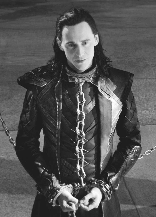 RT @LokisNokia: Thor: The Dark World Loki serving looks https://t.co/dpoJ0yKpVZ