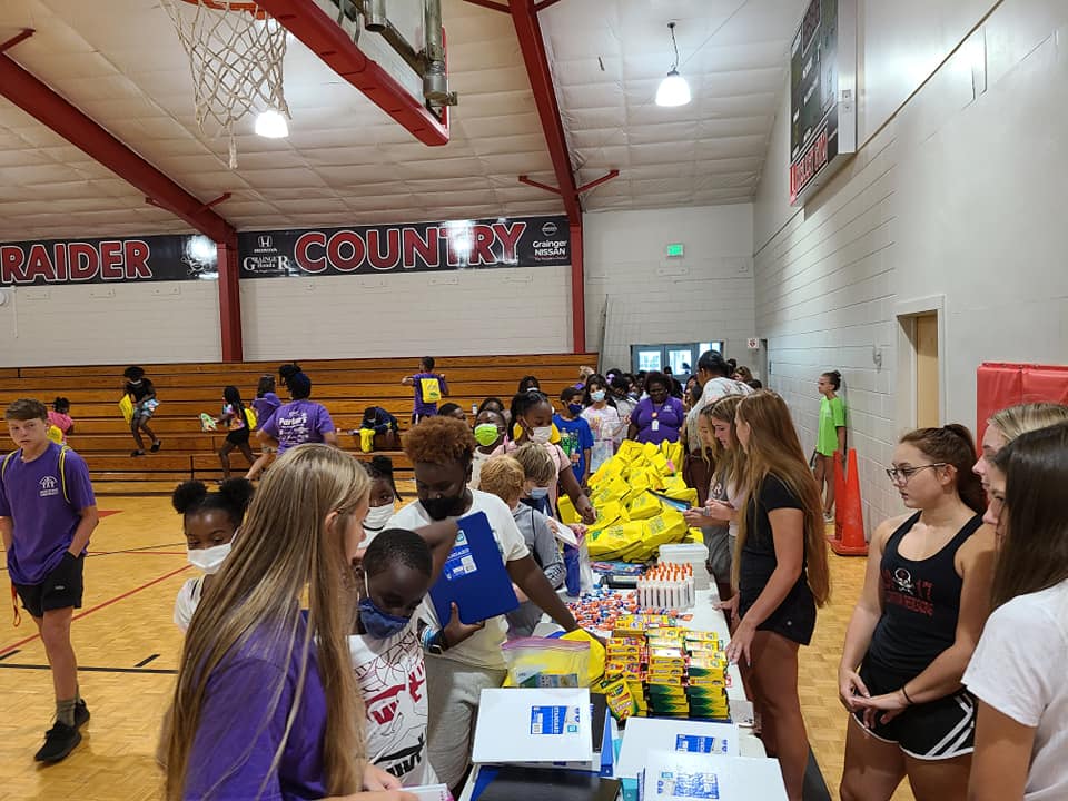 savcps's tweet photo. SCPS is proud to partner with Horizons Savannah! ❤ Cheerleaders and the cross country team collected school supplies for Horizons campers to prepare for the 1st day of school. https://t.co/UFGUQu6ytX