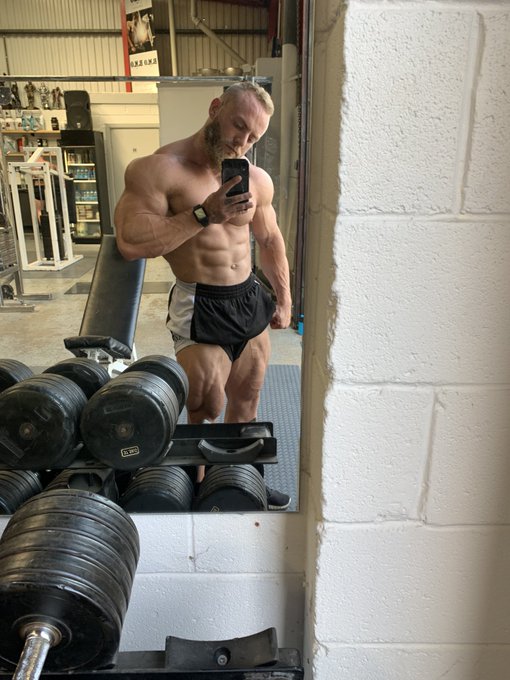 Getting lean man 🏆 https://t.co/Dl50Si3AKi<a href="/tag/8weeks"class="tags"><span>#8weeks</span></a>