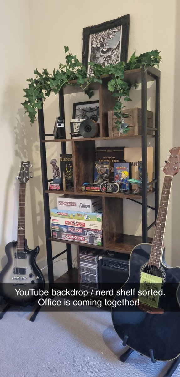 comp3int's tweet image. Finally getting my office together! The nerd shelf in the background is coming together nicely ♥

#youtuber #Unitytutorial #gamedev #gamedevelopment #gamedeveloper #unity3d #madewithunity