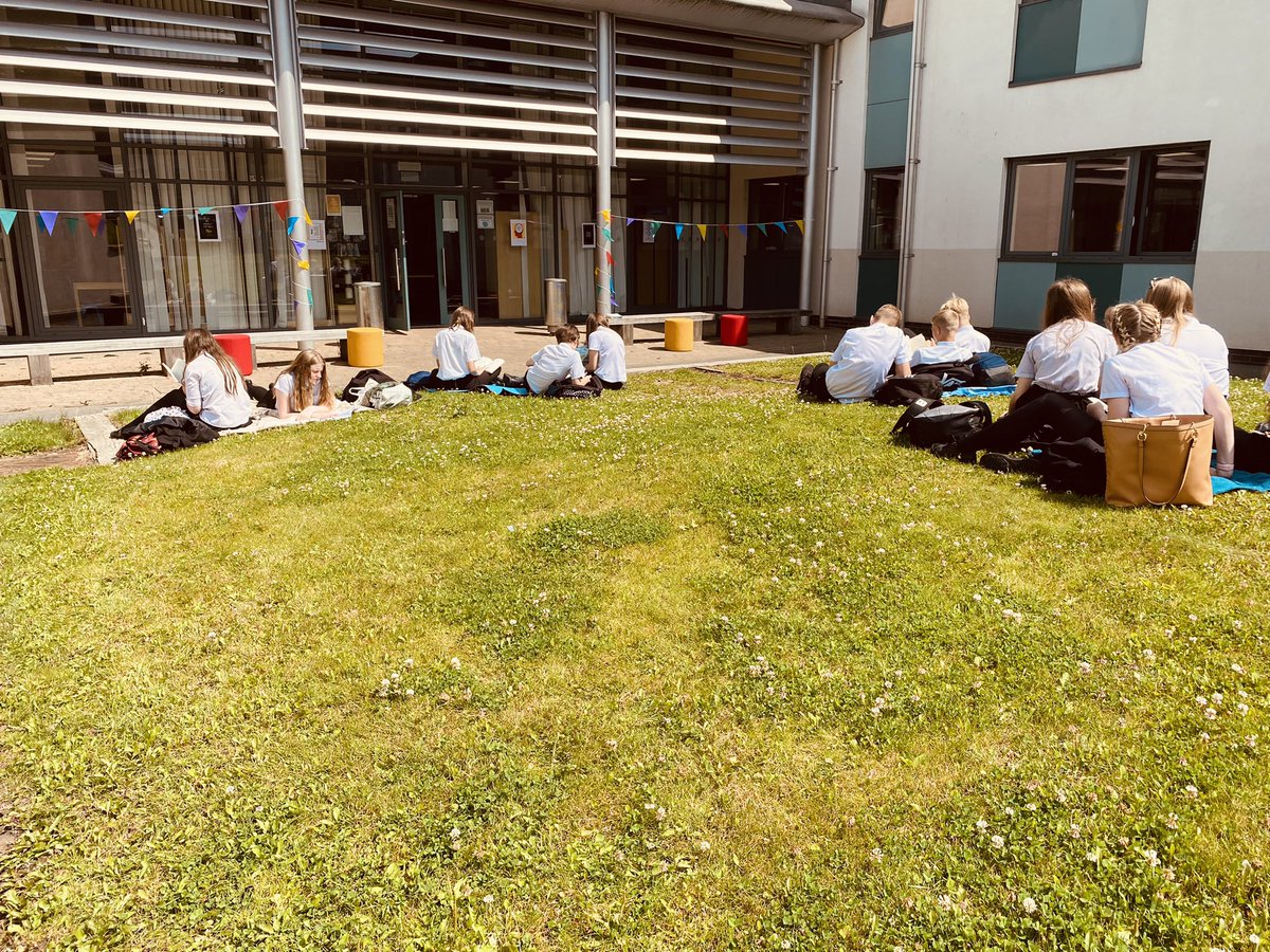 CrawLiteracy's tweet photo. Crawshaw’s Festival of Reading got off to a great start with a spot sunshine reading outside the Library today! https://t.co/oEn9AG93BM