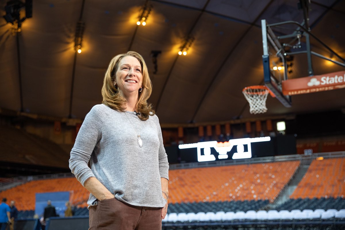 Syracuse University tweet media