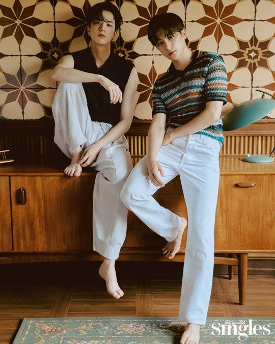 theseoulstory's tweet photo. 📸  Top tier visuals from THE BOYZ Younghoon and Hyunjae in their latest pictorial with Singles magazine

Source: https://t.co/LW9KmooUE5 https://t.co/DQBUzKuhUB