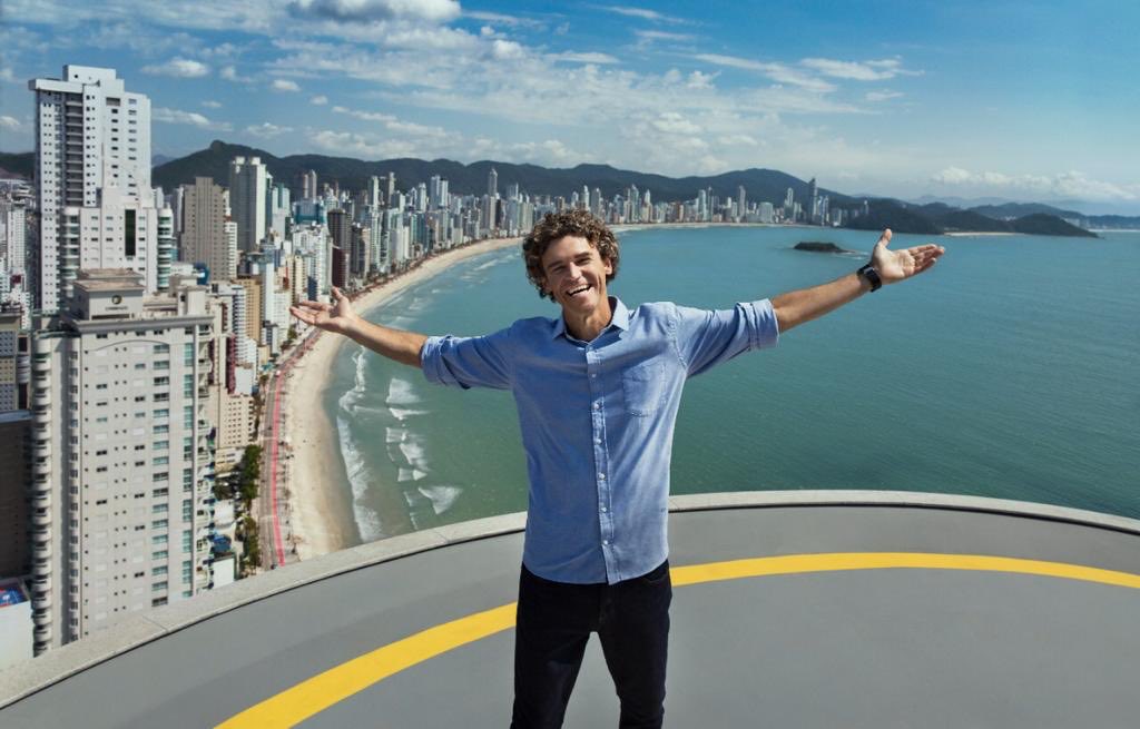 Gustavo Kuerten (@gugakuerten) on Twitter photo Balneário Camboriú: 57 anos!!! 🎂<a href="/EmbraedBc/">EMBRAED</a> Balneário Camboriú: 57 anos!!! 🎂<a href="/EmbraedBc/">EMBRAED</a>