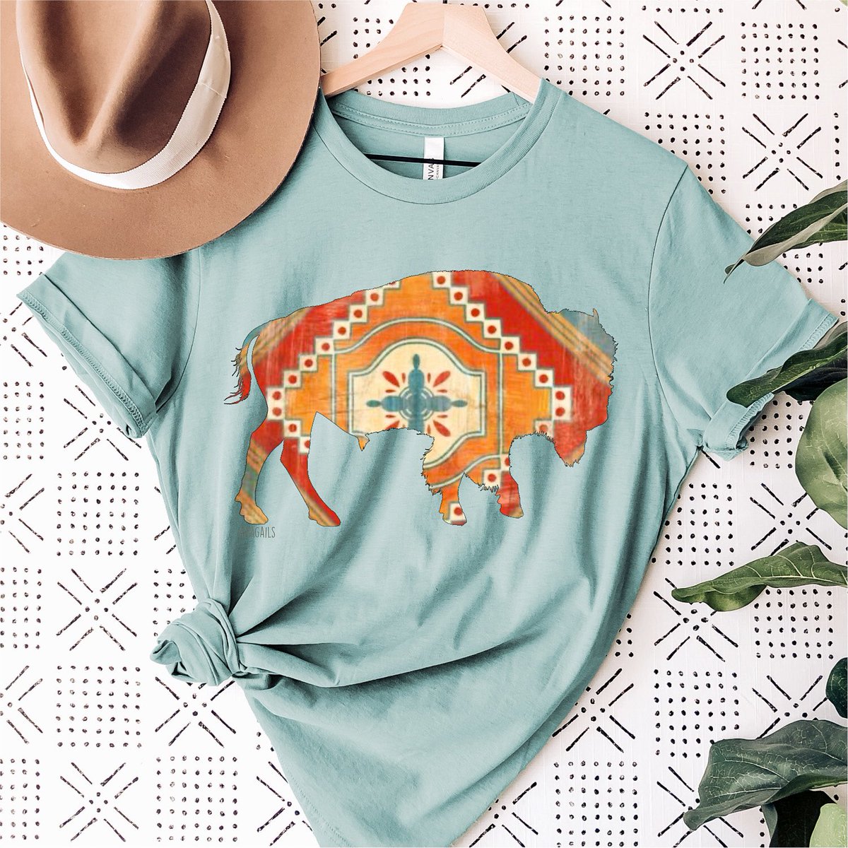 I’m obsessing over this one guys 😍 This tee is now online - only a few available so R U N - modernmagnoliaco.com/product-page/a… 🌵