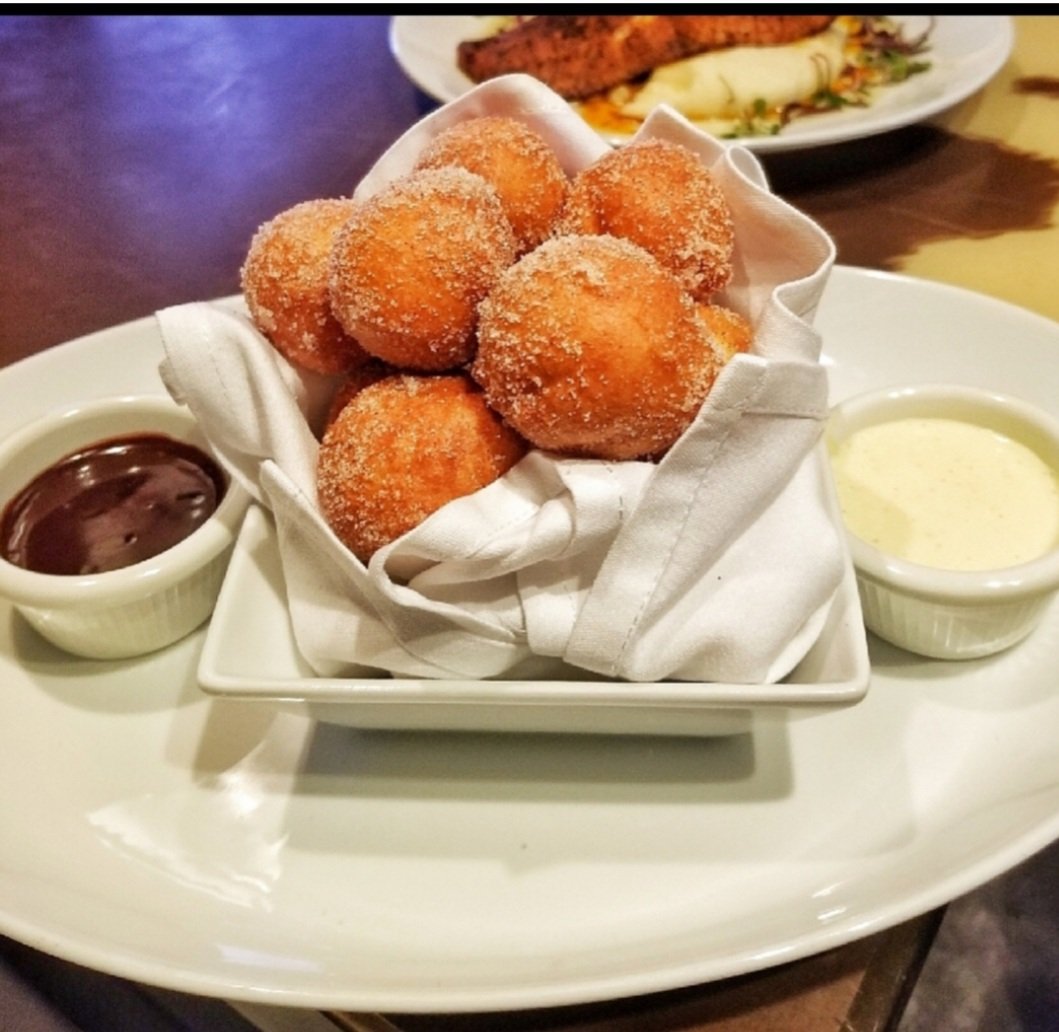 Have a late dinner and watch game 6 of the #NBAFinals at @ClydeFraziersWD . Don't pass up an order of the delicious Homemade Donuts. @nyknicks @AnthonyMSG