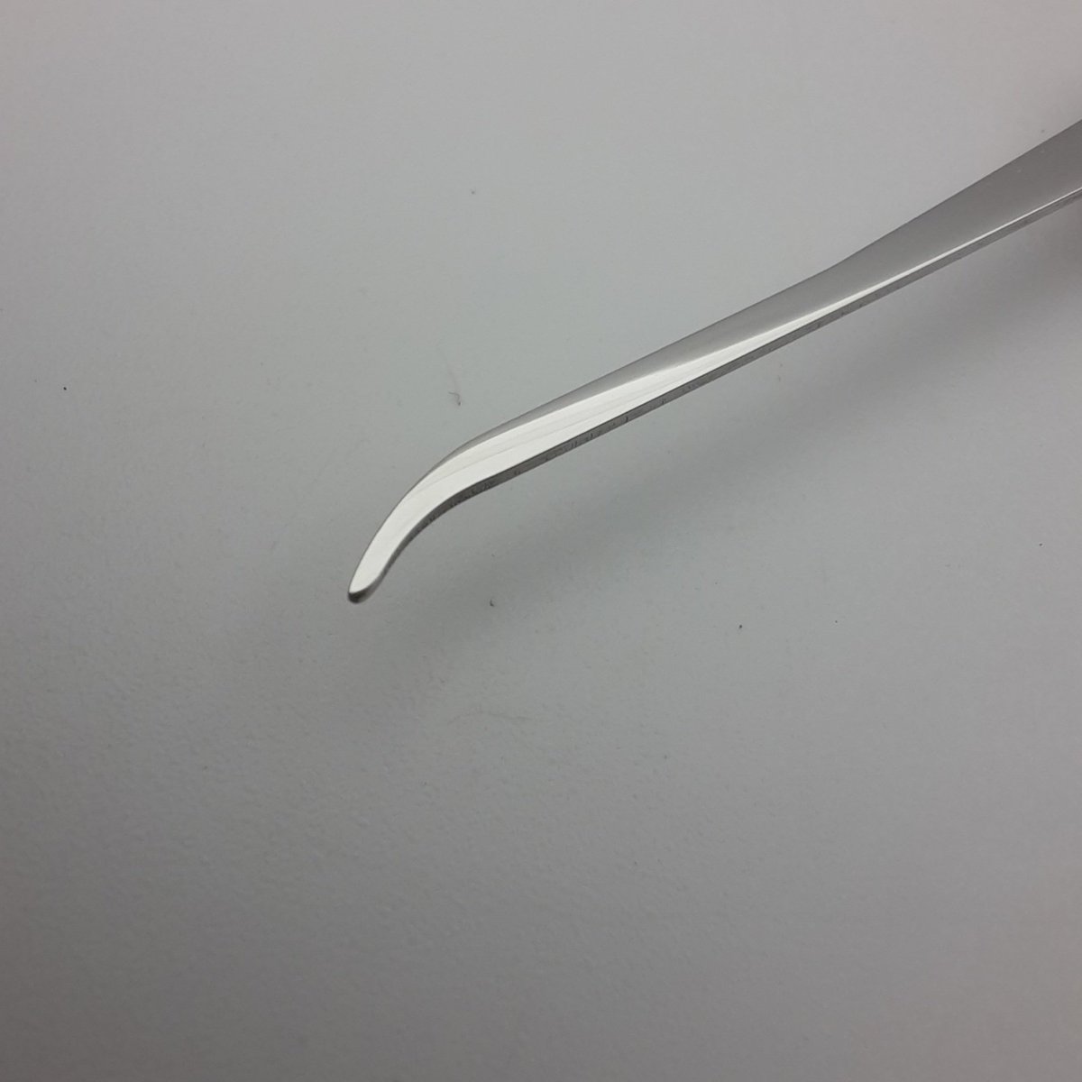 Back to normality for a moment.

A quick lazy sparrows euro hook, scrubbed up and dressed in walnut scales with 925 pins. This one is for me. #locksport #customlockpick #sparrowslockpicks