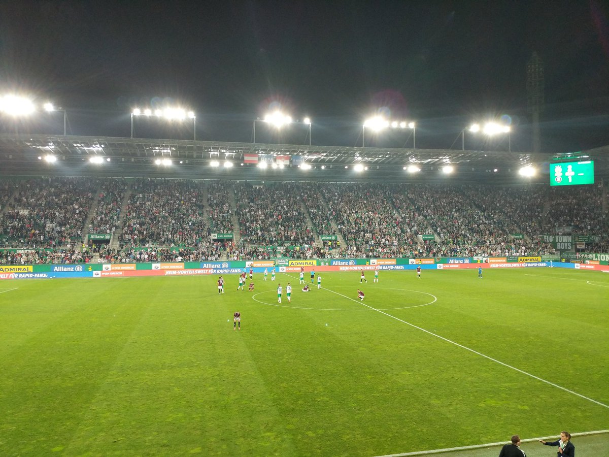 OtherBundesliga's tweet photo. FT: @SKRapid 2-1 @ACSparta_EN
Christoph #Knasmüllner, take a bow! An astonishing first and a well-taken second mean Rapid get a crucial win. It could've been more - but what a night!
#UCL #SCRACS https://t.co/4XMl9TwliT
