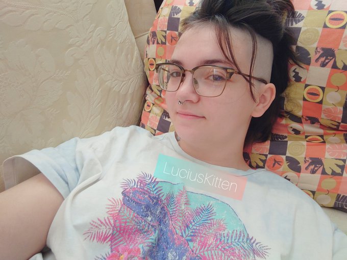 New haircut for summer 🥰 https://t.co/wnpla8DNF8<a href="/tag/trans"class="tags"><span>#trans</span></a><a href="/tag/onlyfans"class="tags"><span>#onlyfans</span></a>