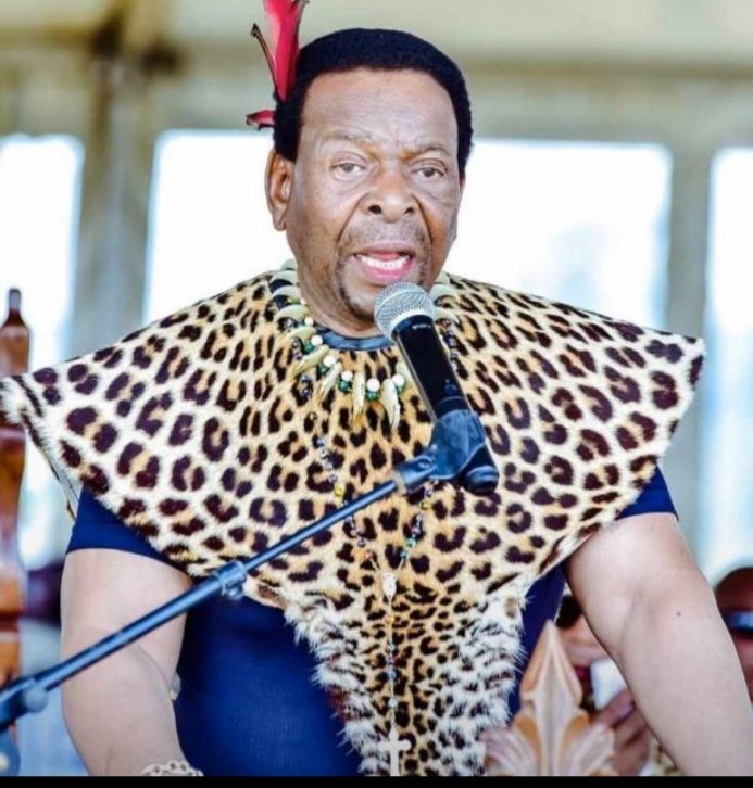 Saze sasala dengwane isizwe SamaZulu singenamholi. Namkhulumeli💔💔💔 #PhoenixMassacra