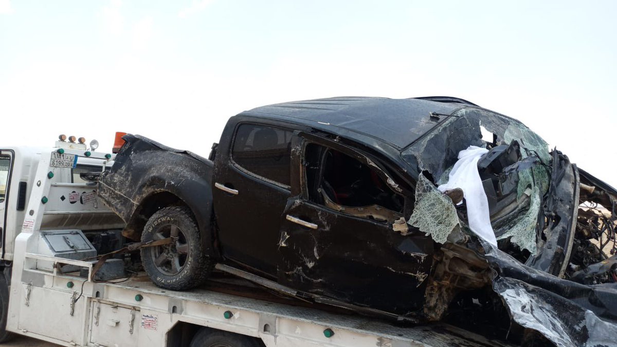 AJELNEWS24's tweet photo. في صباح يوم العيد  ..

وفاة 9 أشخاص نتيجة حادث مروري شنيع ومؤلم على طريق وادي برك بمحافظة حوطة بني تميم جنوب الرياض .. وستؤدى صلاة الميت عليهم في جامع الأمير مشعل بن عبدالعزيز بالمحافظة الأربعاء عند تمام الساعة 1 ظهراً والدفن بمقبرة القويع.

رحمهم الله جميعاً وأسكنهم فسيح جناته
- https://t.co/hBA4Fb2Klt