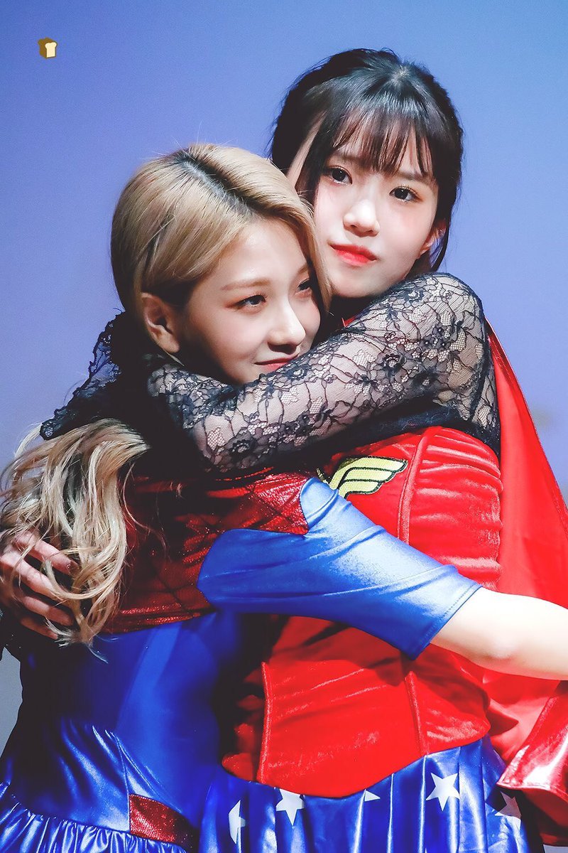 fromis_9br's tweet photo. Feliz dia do amigo, flovers! https://t.co/pkxsjVIPW9